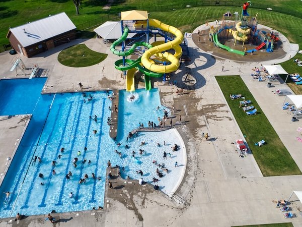 Les campings avec piscine et toboggan dans le Gard